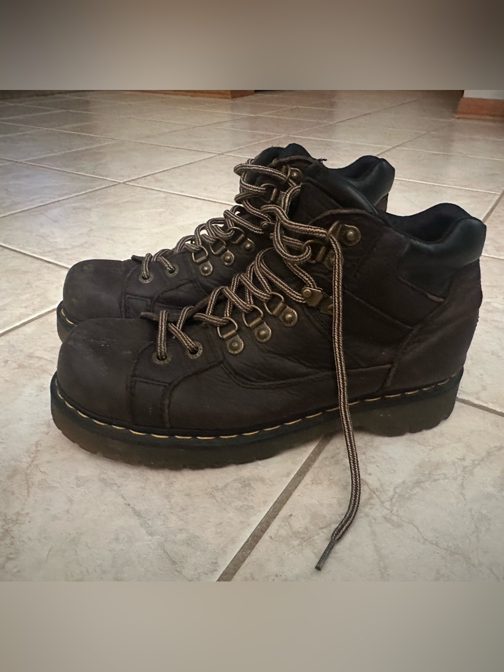 Vintage/Y2K Dr. Martens 11302 Hiking Boots – Men’s Size 10 US